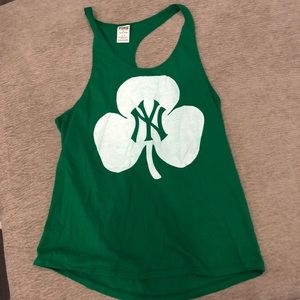 Vs pink st pattys day yankee tank! Size medium